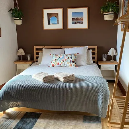 Appartement Escape To Tranquility In Tiny Woodland House *